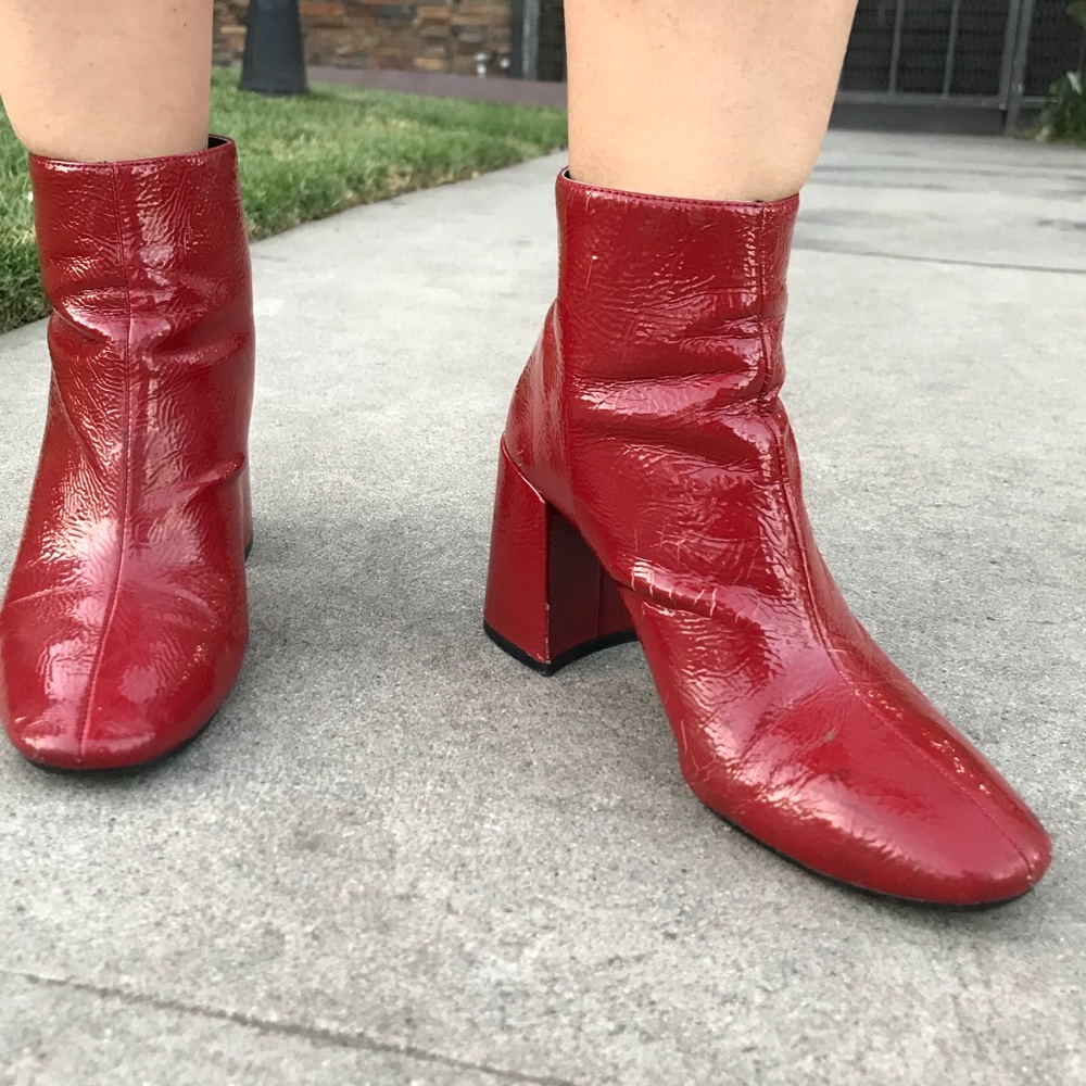 ♥️♥️SOLD ON DEPOP♥️♥️ZARA RED FAUX LEATHER BOOTIES